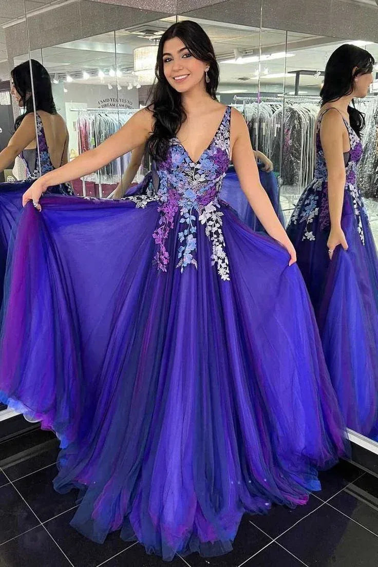 Graceful A-Line V Neck Sleeveless Appliques Tulle Floor-Length Prom Dress