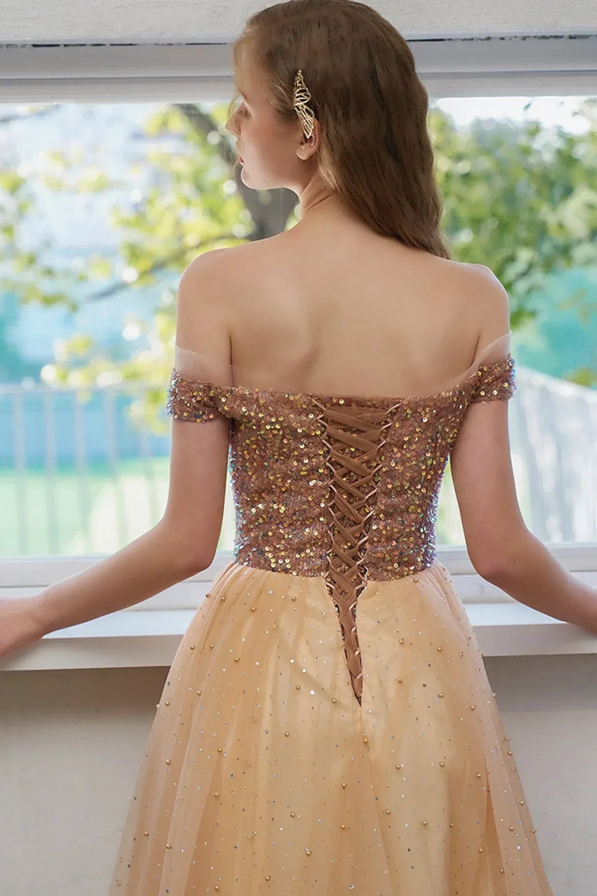 Graceful A-line Off the Shoulder Sleeveless Tulle Tea-Length Prom Dress