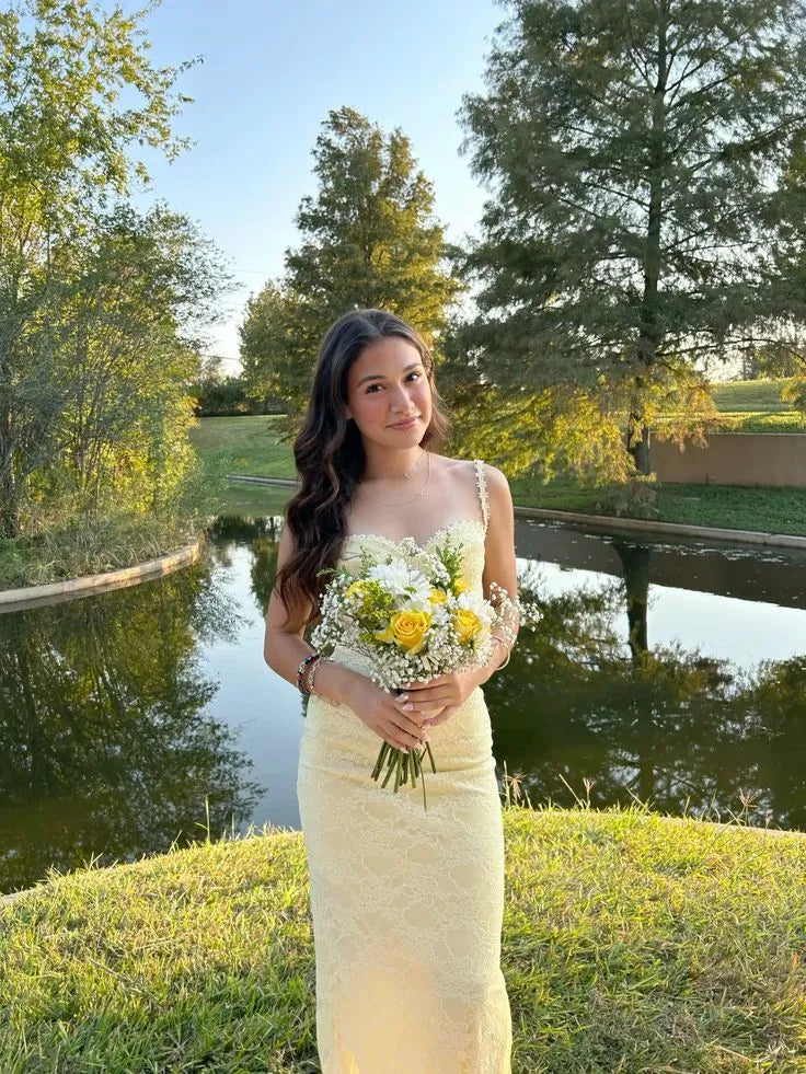 Lace-Trimmed Satin Floor-Length Evening Dress Pale Yellow Sweetheart Sleeveless for Women