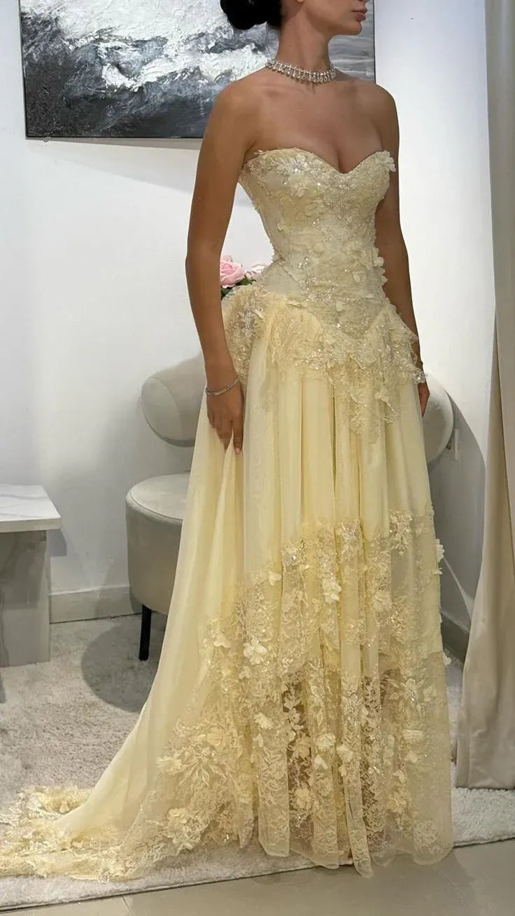 Lavish Lace-Tulle Long Evening Dress Champagne Sweetheart Strapless for Women