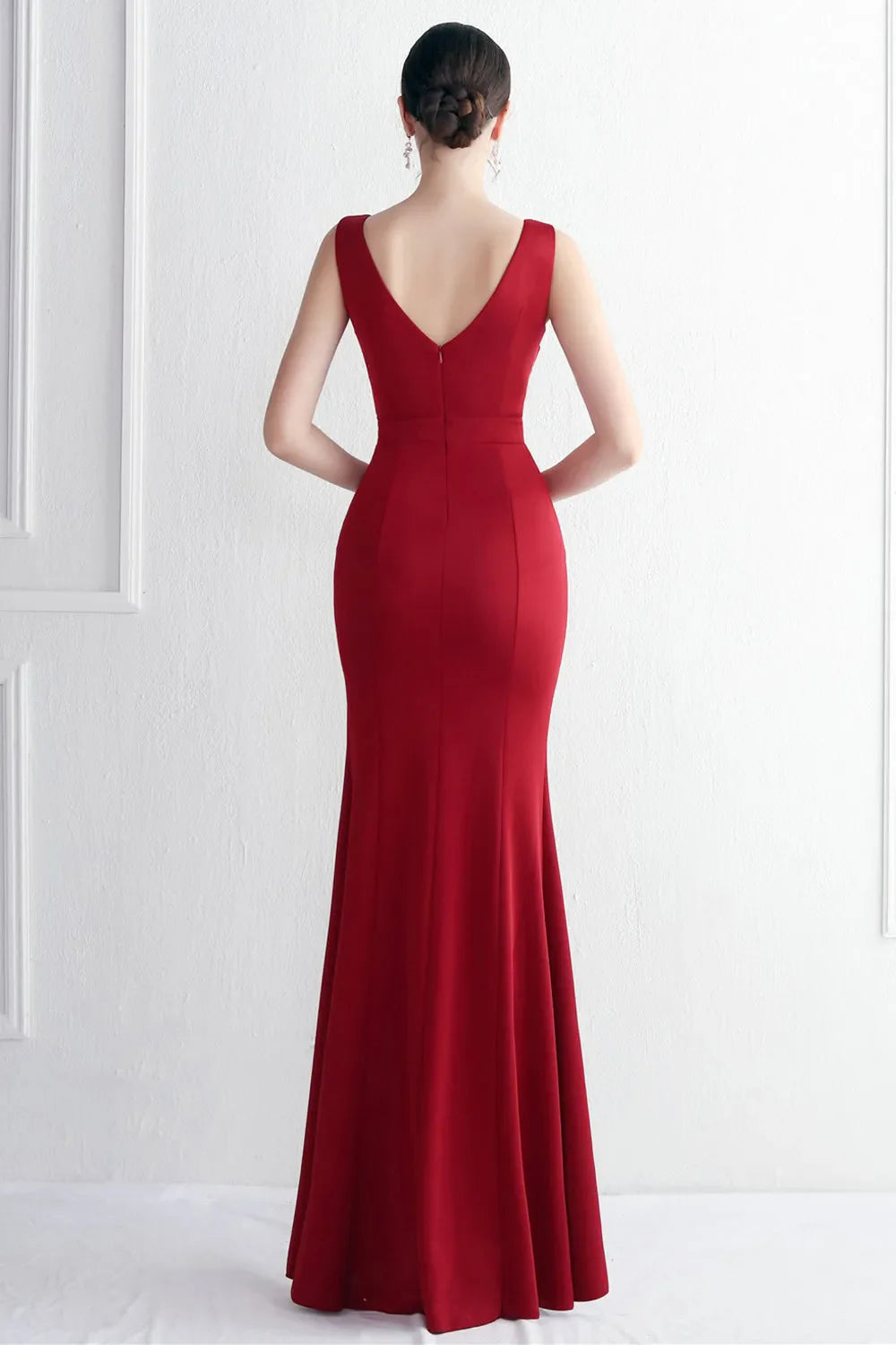 Xuewuba Formal Wear Dresses Mermaid Deep V Neck Black Long Prom Dress with Split Front Prom Dresses Stores ?