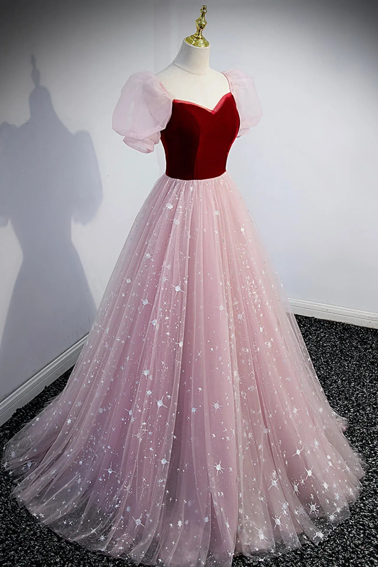 Lovely A-Line V-Neck Sleeveless Lace Up Floor-Length Prom Dress