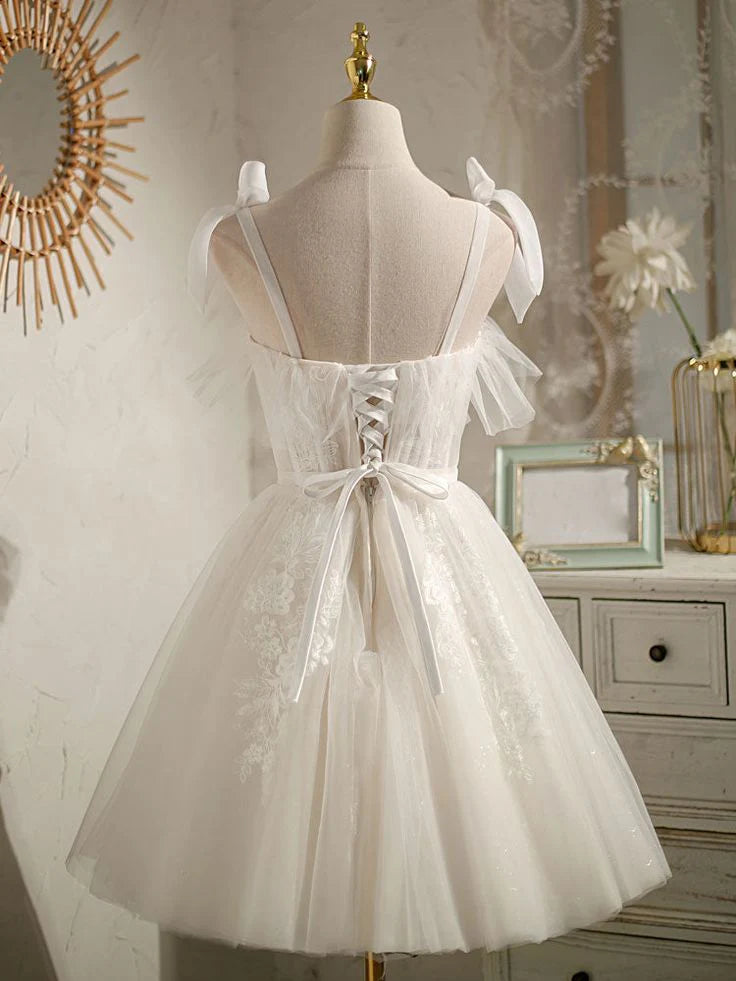 Lovely A-line Sweetheart Applique Tulle White Short Prom Dress Homecoming Dress