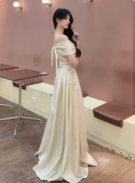 Luminous Ballgown Off-Shoulder Sleeveless Embellished Champagne Long Prom Dress for Women Ready to Ship