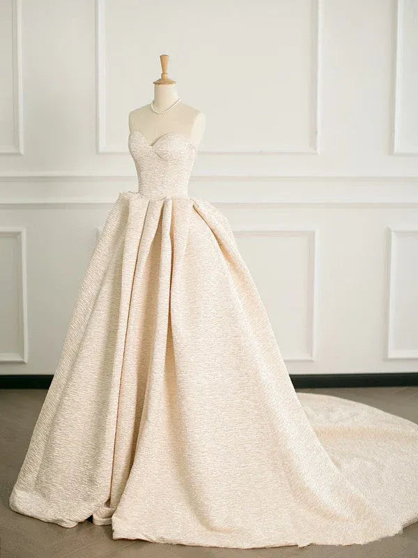 Luxe Ball Gown Sweetheart Neck Sleeveless Textured Champagne Maxi Prom Dress for Women Custom