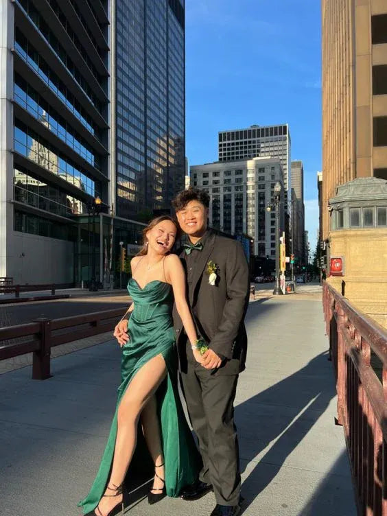 Luxe Mermaid Cowl-Neck Sleeveless Corset-Accented Emerald-Green Maxi Prom Dress for Women ready to ship