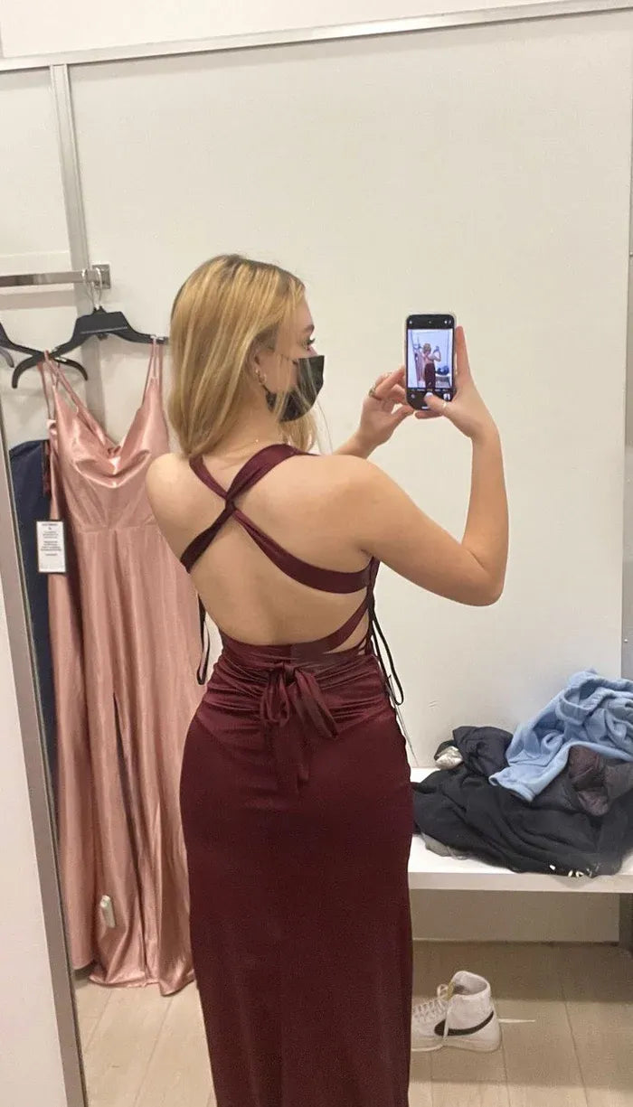 Luxe Satin Long Evening Dress Burgundy Halter-Neck Sleeveless Party Gown for Women
