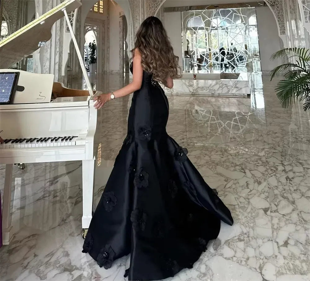 Luxurious Mermaid Strapless Sleeveless Floral-Appliqued Black Floor-Length Prom Dress For Women Custom