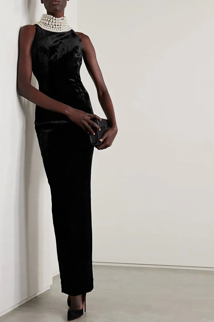 Luxurious Sheath Halter-Neck Sleeveless Pearl-Accent Velvet Black Floor-Length Evening Dress for Women