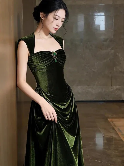 Luxurious Sheath Square-Neck Sleeveless Draped Olive-Green Maxi Prom Dress for Women Custom