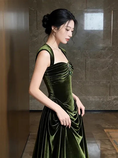 Luxurious Sheath Square-Neck Sleeveless Draped Olive-Green Maxi Prom Dress for Women Custom