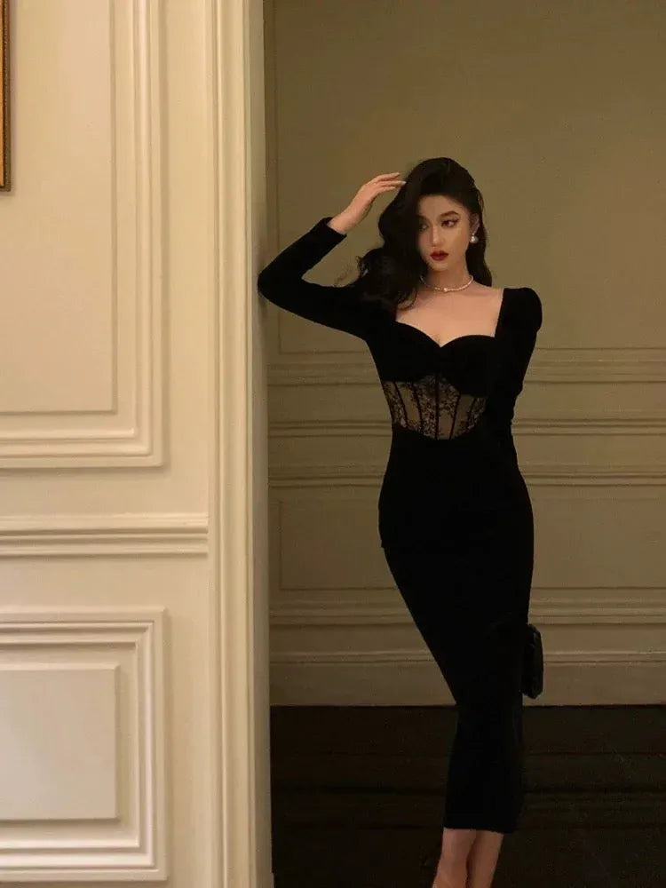Luxurious Sheath Square Neck Long Sleeve Lace Black Midi Prom Dress