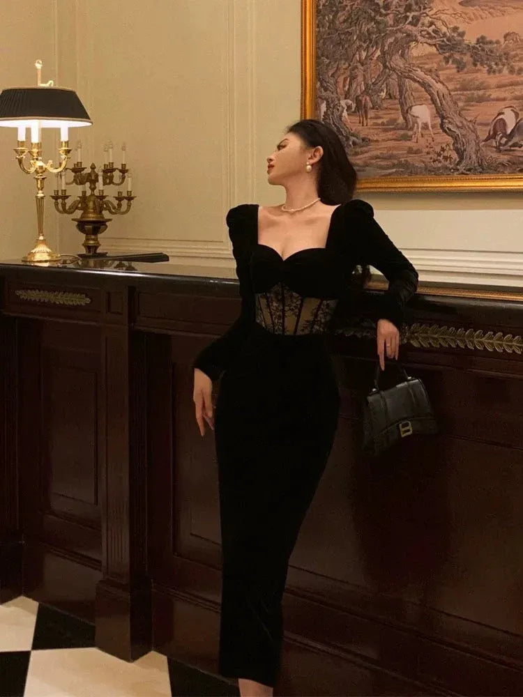Luxurious Sheath Square Neck Long Sleeve Lace Black Midi Prom Dress