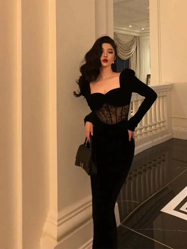 Luxurious Sheath Square Neck Long Sleeve Lace Black Midi Prom Dress