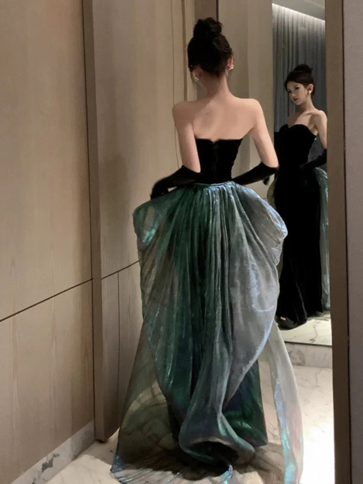 Luxury Mermaid Strapless Sleeveless Iridescent Black Green Prom Dress For Women Hot Sale