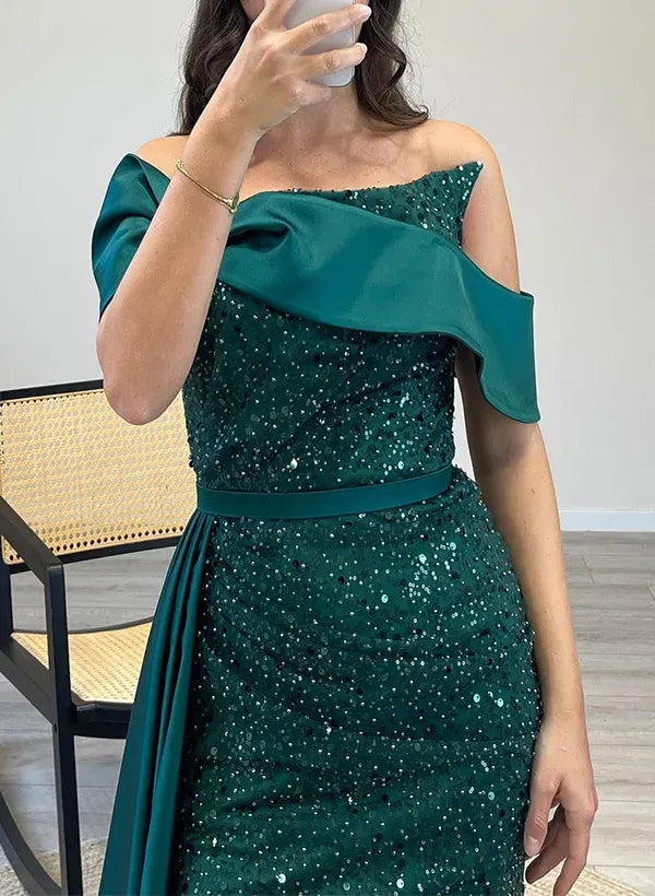 Mermaid Off-Shoulder Ruffle Sequined Emerald Green Prom Dress With Train