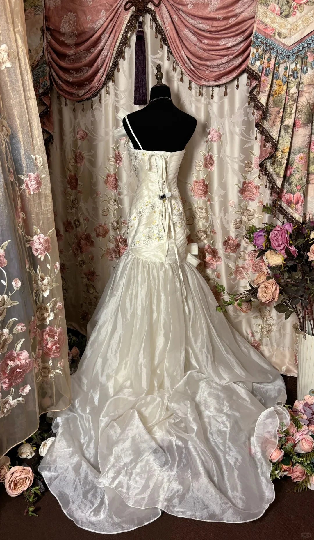 Mermaid One-Shoulder Applique Off White Long Prom Dress Evening Dress