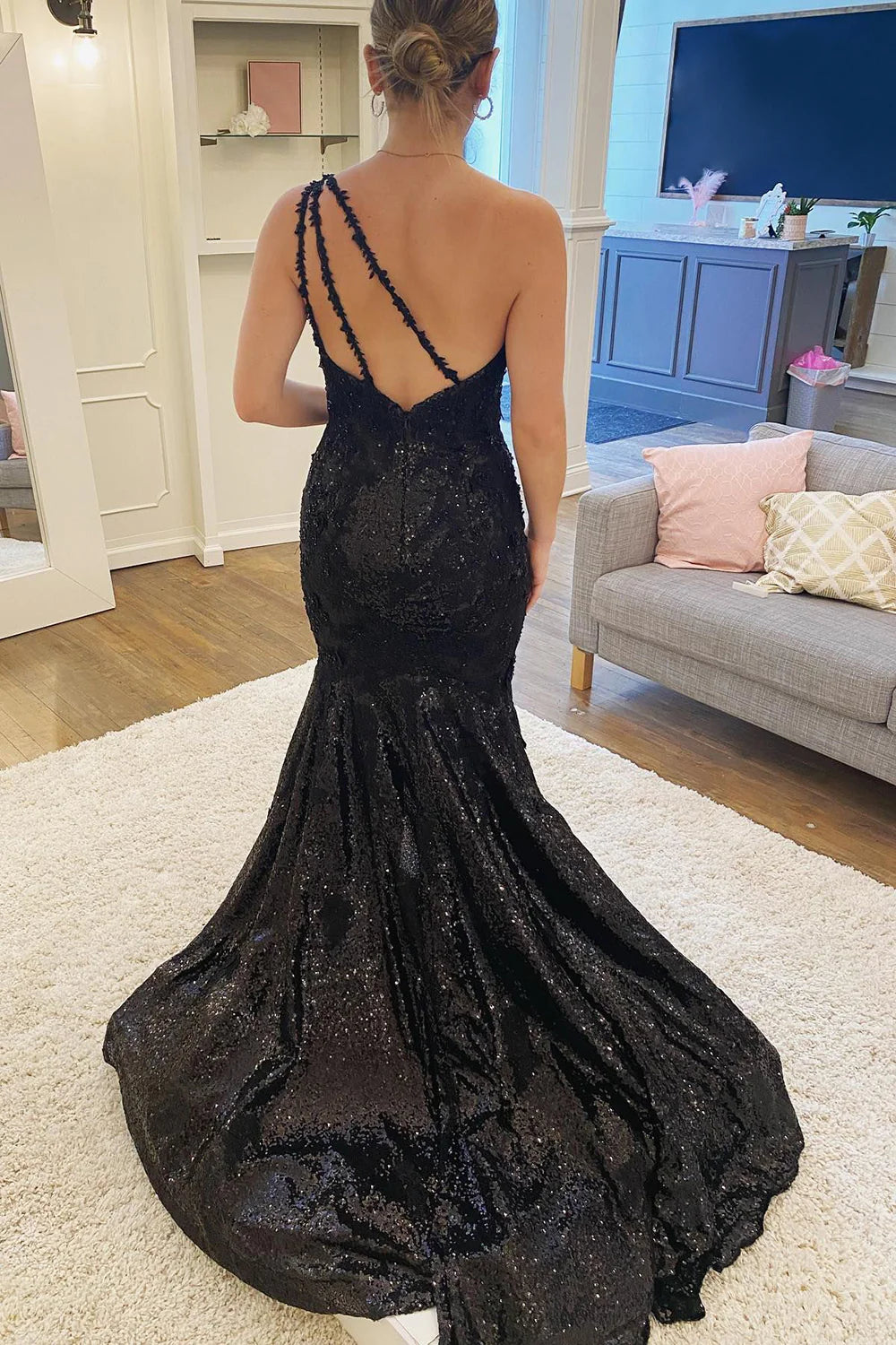 Mermaid One Shoulder Applique Sequins Black Prom Dress With Split