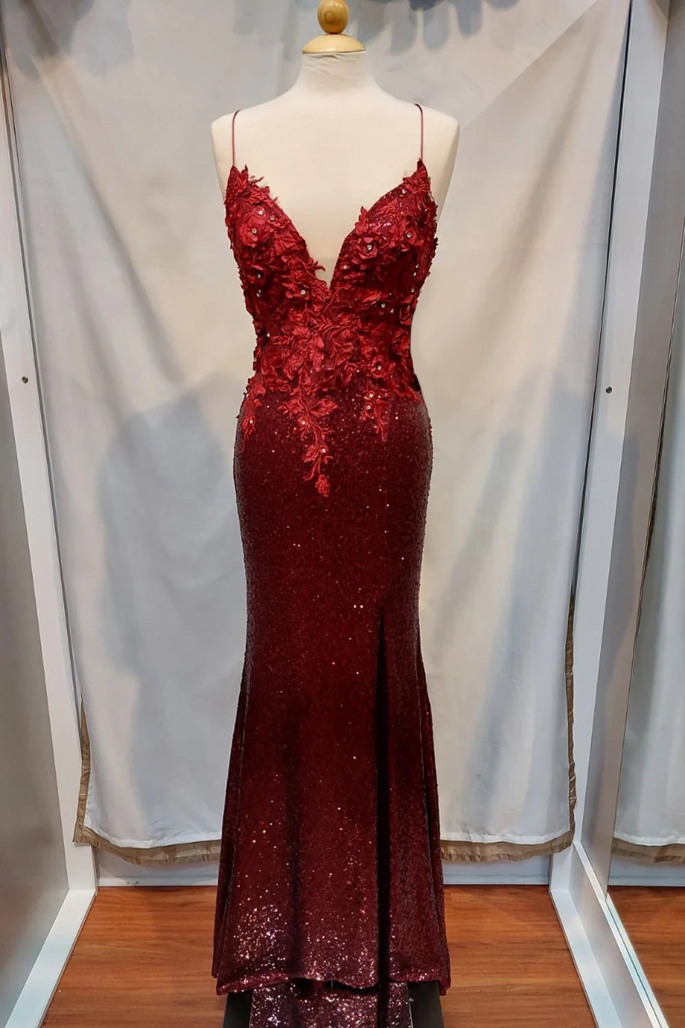 Mermaid Spaghetti Straps Sequins Burgundy Prom Dress With Appliques