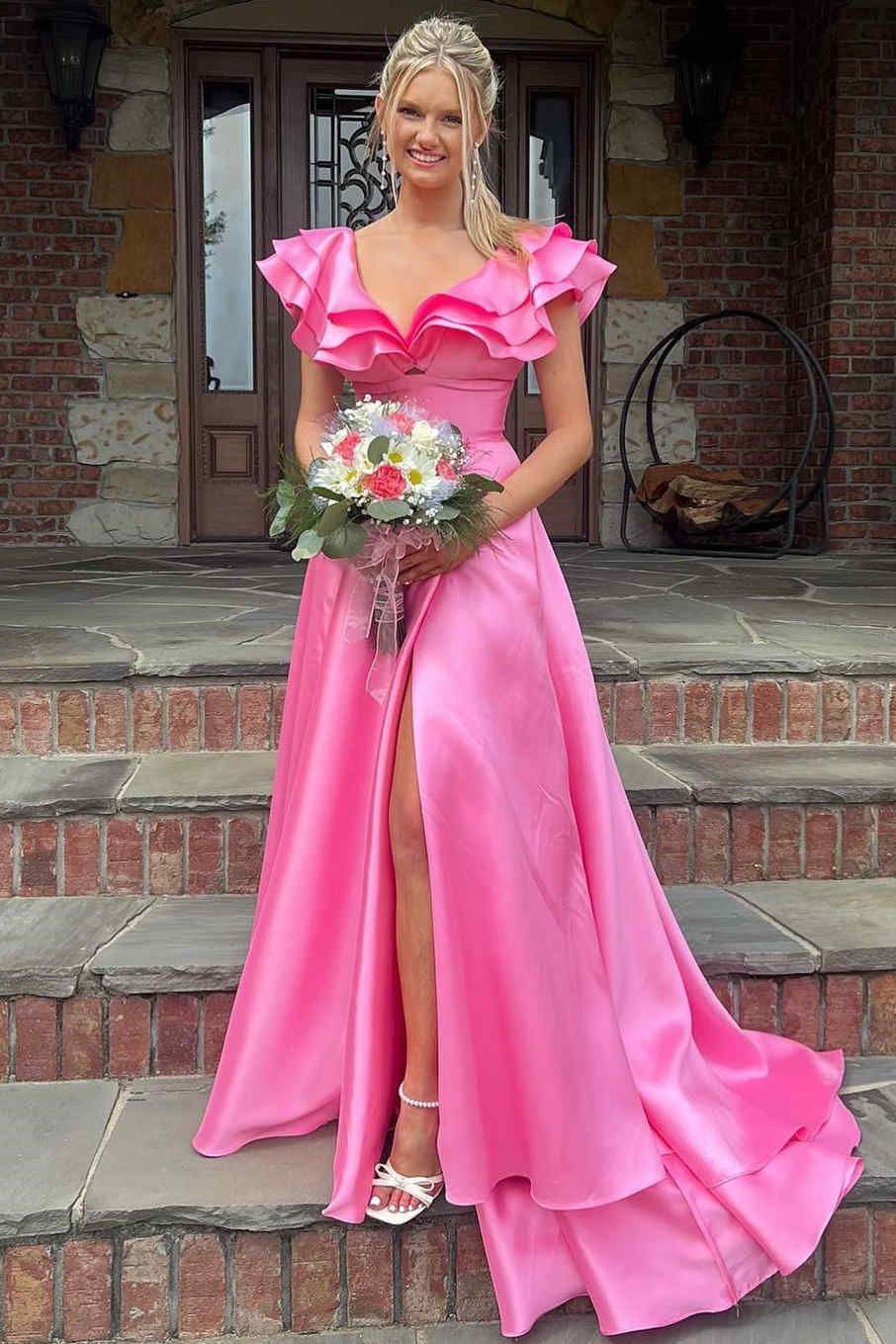 Modern A-Line V-Neck Sleeveless Backless Sweep/Brush Train Prom Dress