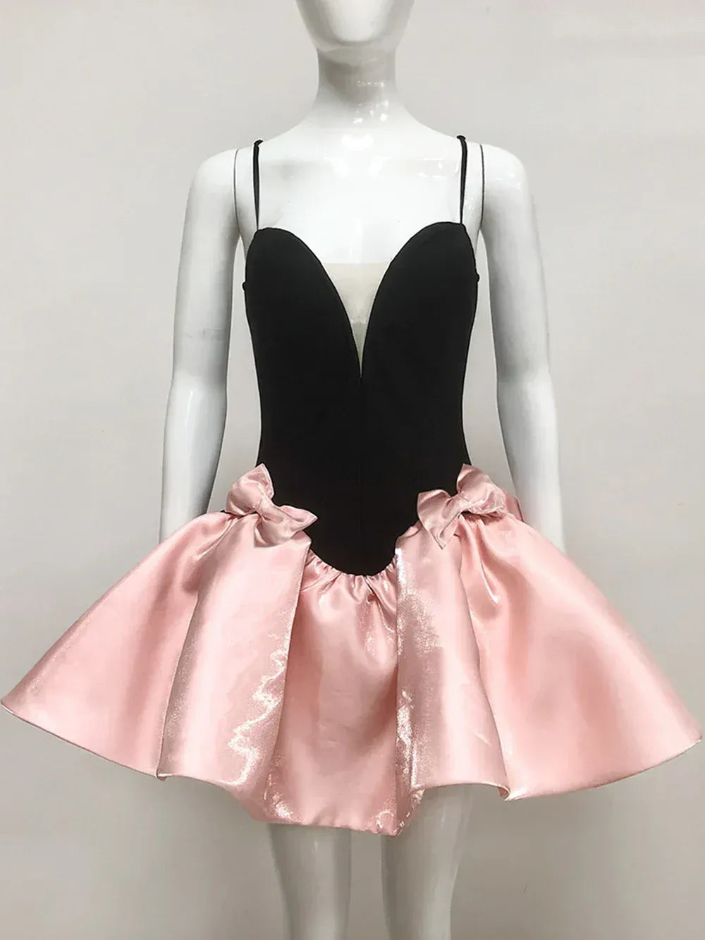 New A-Line Sweetheart Neck Bow Two-Tone Black and Pink Homecoming Dress