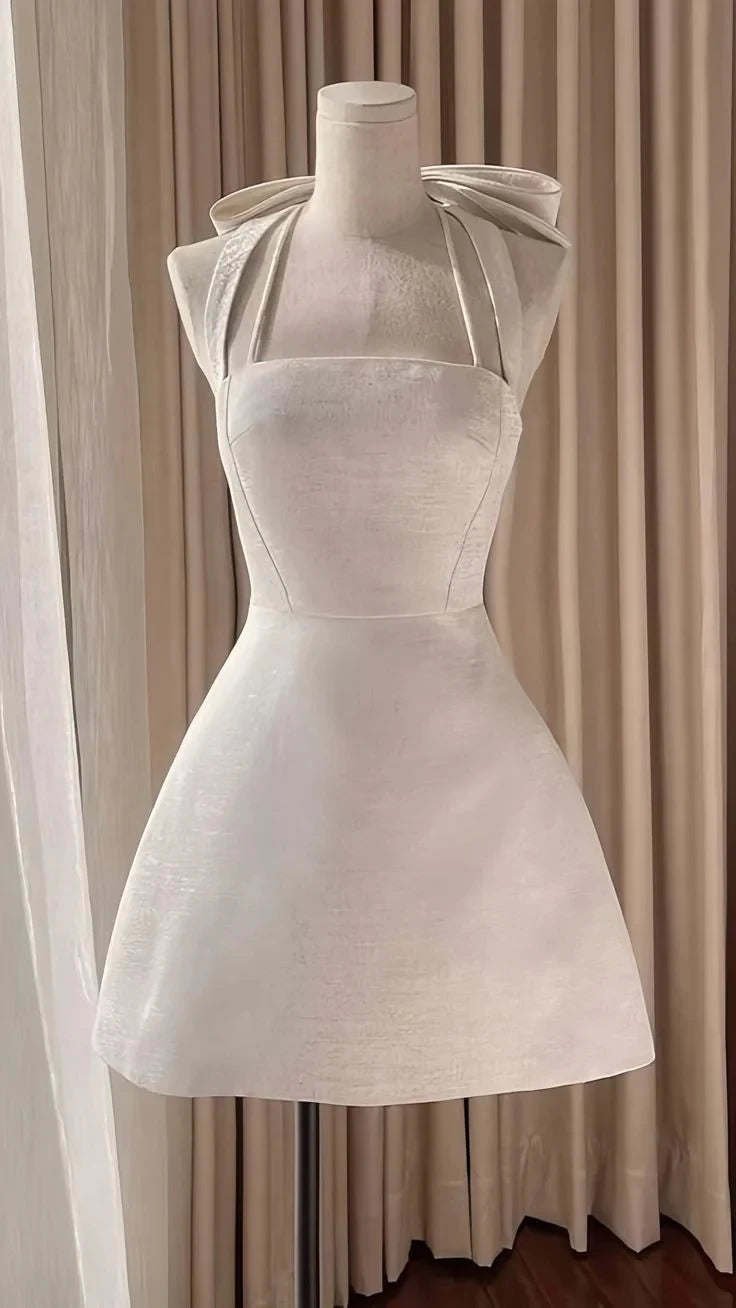 New Stylish A-Line Halter neck Bow Backless White Short Homecoming Dress
