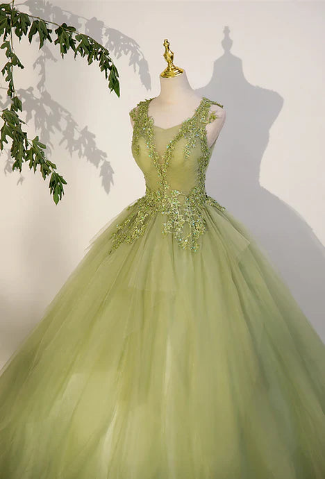 Light Green A-line Tulle with Lace Applique Prom Dress