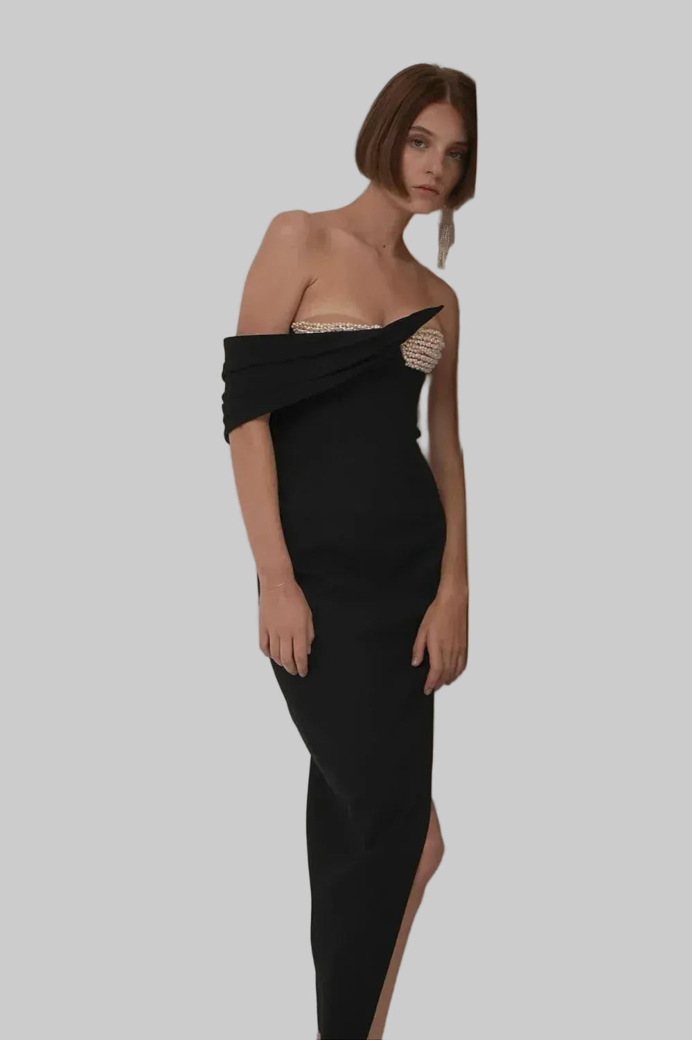 Pearl-Embellished Structured Midi Evening Dress Black Strapless Asymmetric for Women