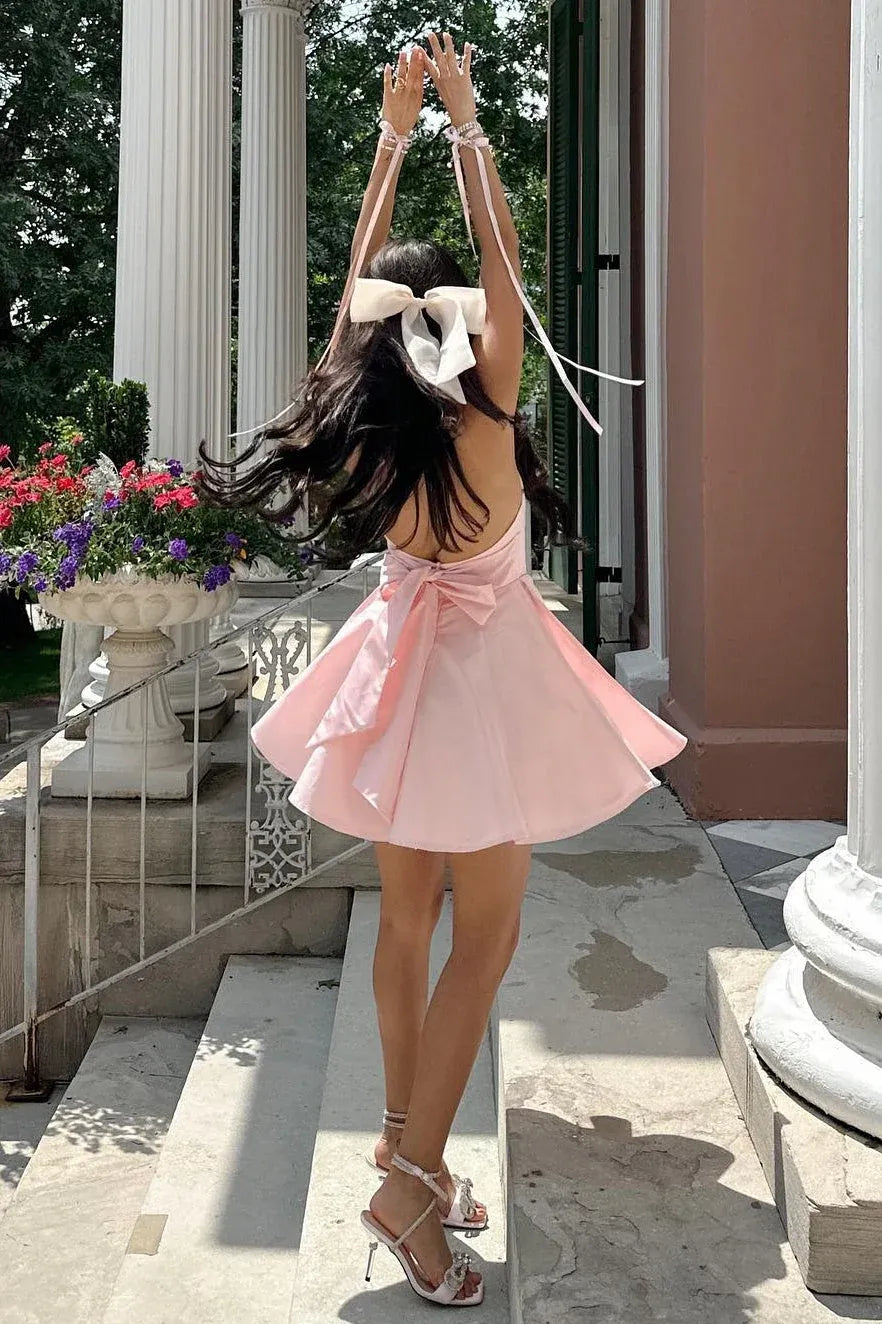Playful A-Line Halter Neck Corset Pink Short Homecoming Dress With Bow Back