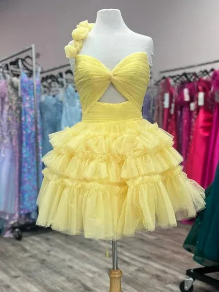 Playful A-Line One-Shoulder Tiered Ruffled Tulle Yellow Short Homecoming Dress