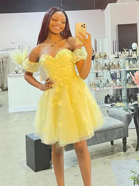 Playful A-Line Sweetheart 3D Flower Yellow Short Homecoming Dress Hot Sale