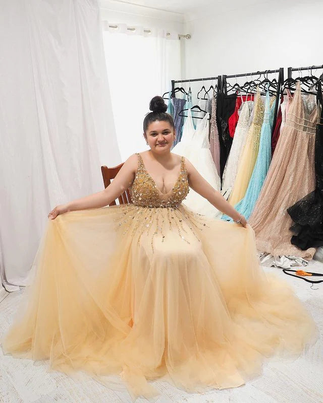 Plus Size A-Line V-Neck Sleeveless Sequins Champagne Long Prom Dress