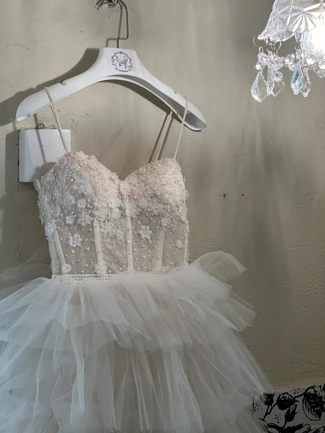 Pretty A Line Beaded Applique Tulle White Long Prom Dress For Ladies