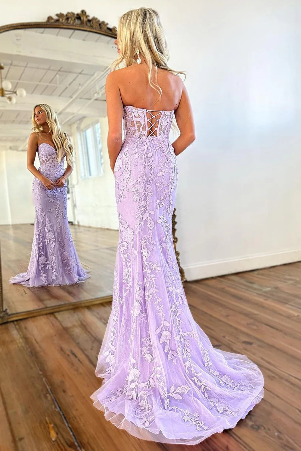 Pretty Mermaid Sweetheart Corset Appliques Tulle Lilac Long Prom Dress