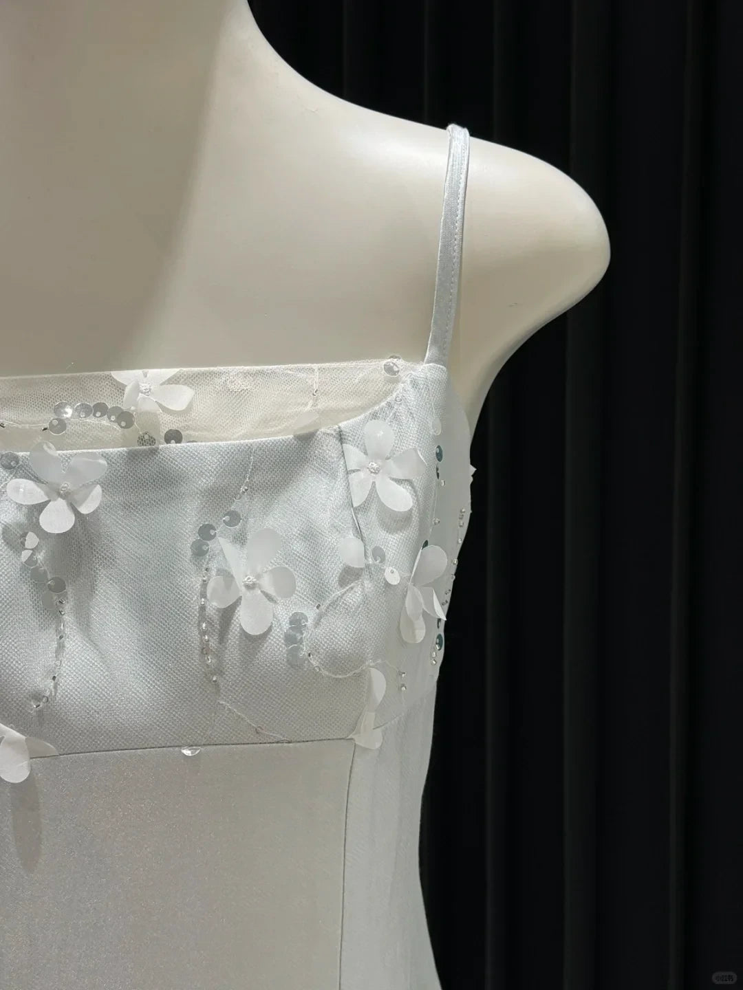 Pretty A-Line Square Neck Floral Applique Satin Light Blue Short Homecoming Dresses