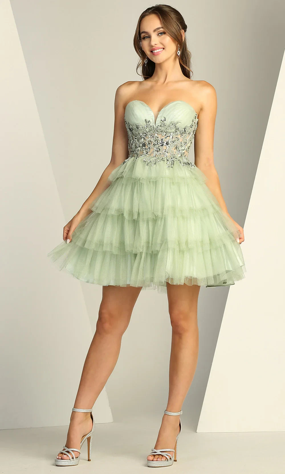 Pretty A-Line Sweetheart Sequins Applique Tiered Sage Short Homecoming Dress