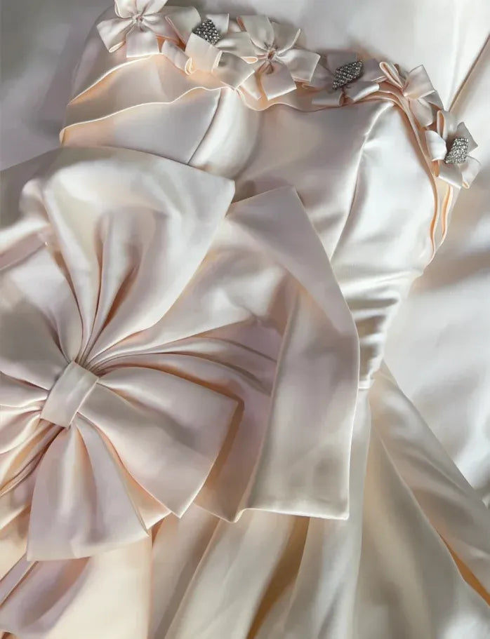 Princess Ball Gown Sweetheart Sleeveless Bow Ivory Maxi Prom Dress for Women Custom