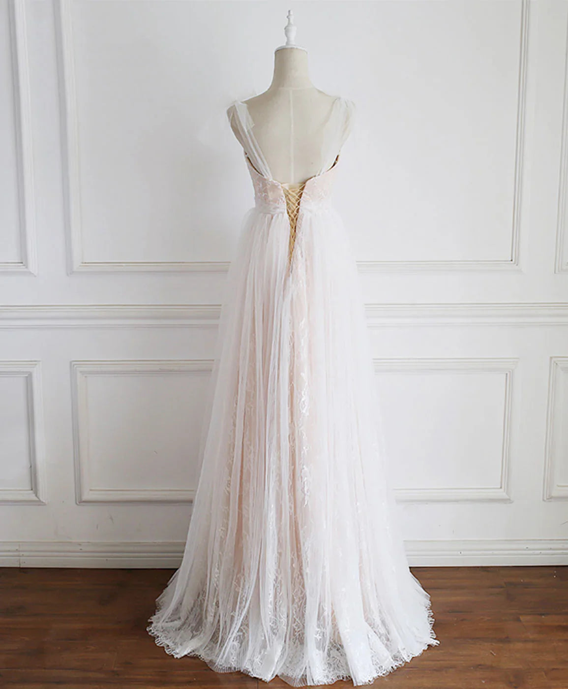 Off-Shoulder Sweetheart Tulle Lace Long Prom Dress