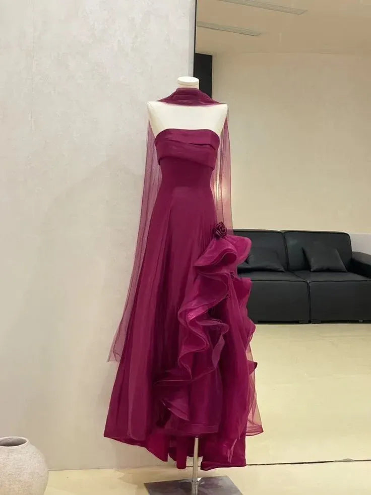 Regal A-line Strapless Sleeveless Ruffled Tulle Burgundy Floor-Length Evening Dress