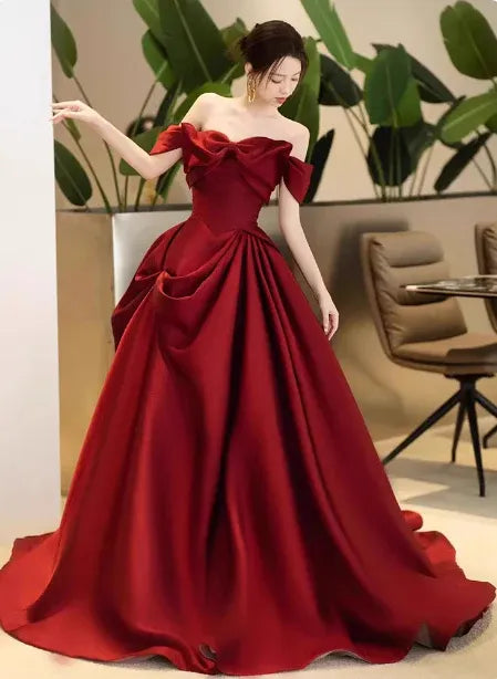 Regal Ballgown Off-Shoulder Pleated Burgundy Maxi Prom Dress for Women Custom