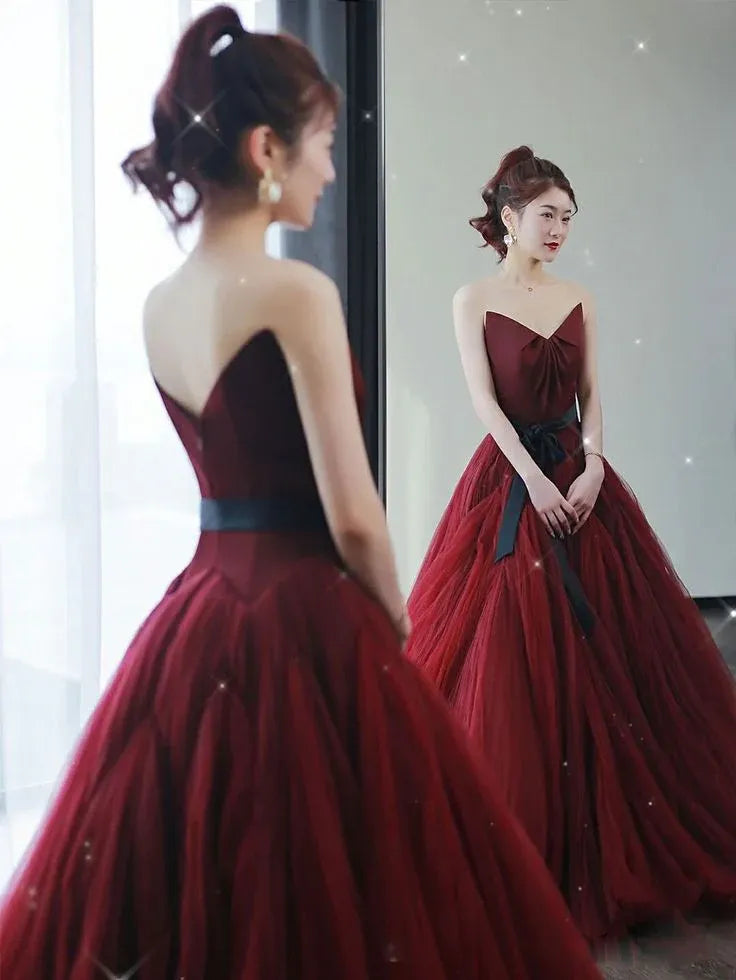 Regal Ballgown Sweetheart Sleeveless Bow-Accent Burgundy Long Prom Dress for Women Ready to Ship