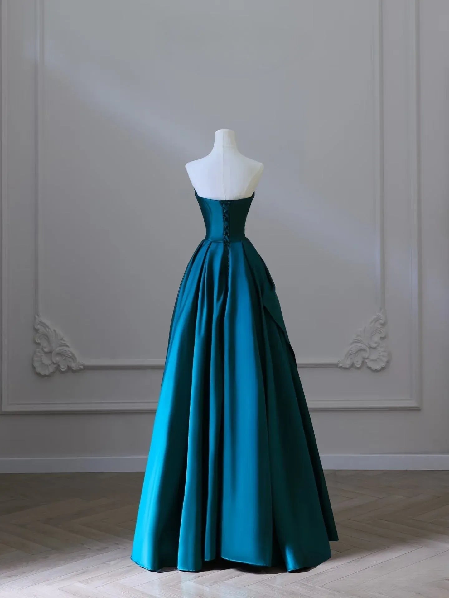 Regal Ballgown Sweetheart Sleeveless Corset-Back Teal Long Prom Dress for Women Ready to Ship