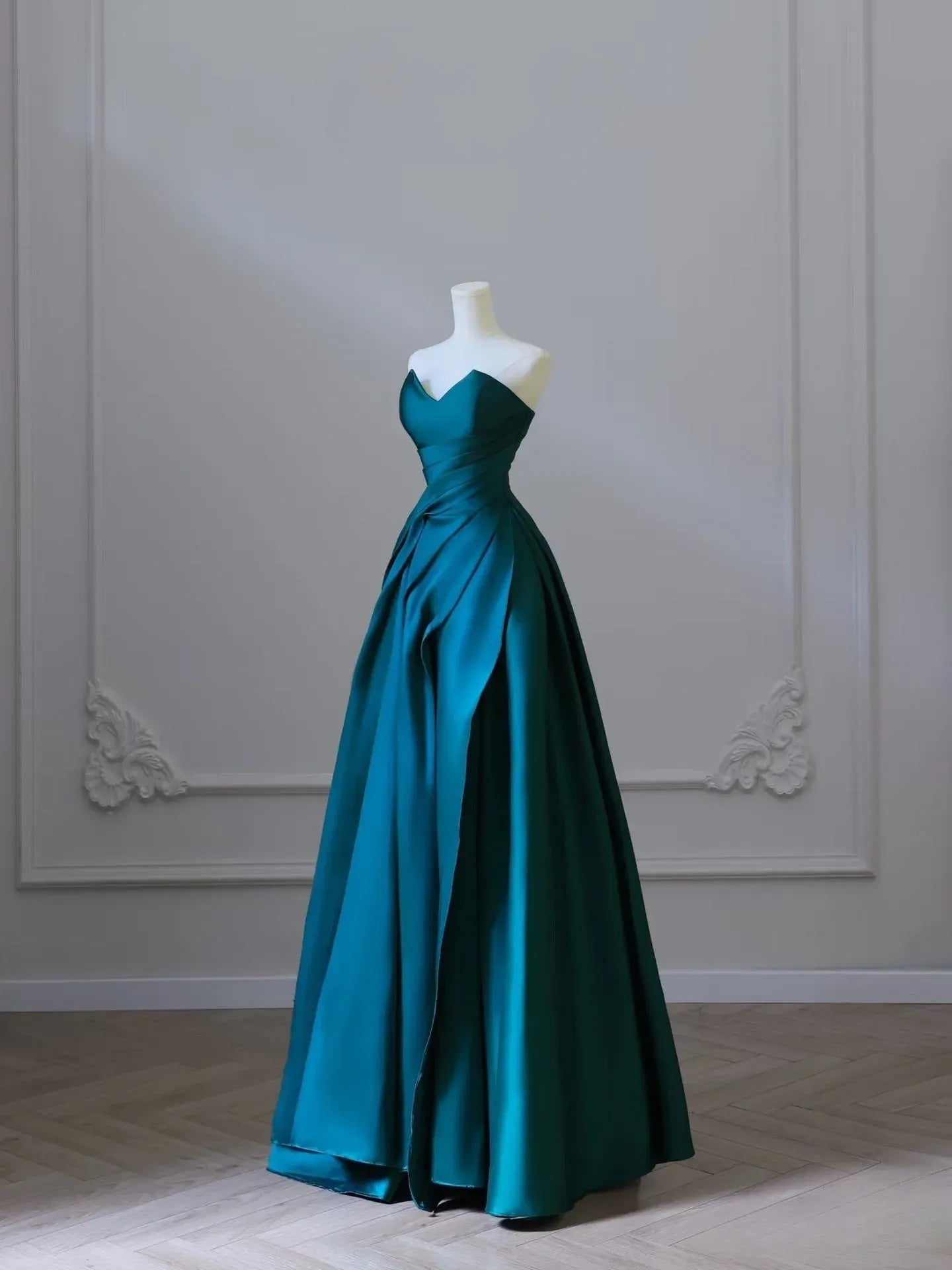 Regal Ballgown Sweetheart Sleeveless Corset-Back Teal Long Prom Dress for Women Ready to Ship