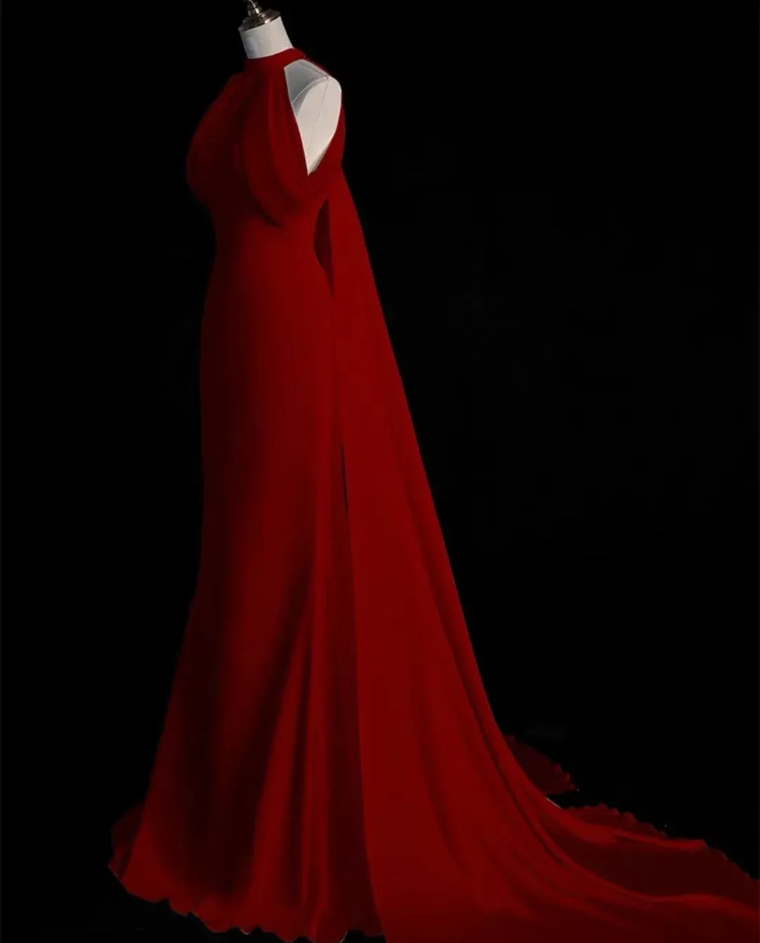 Regal Chiffon Long Evening Dress Red Halter-Neck Cape-Train for Women