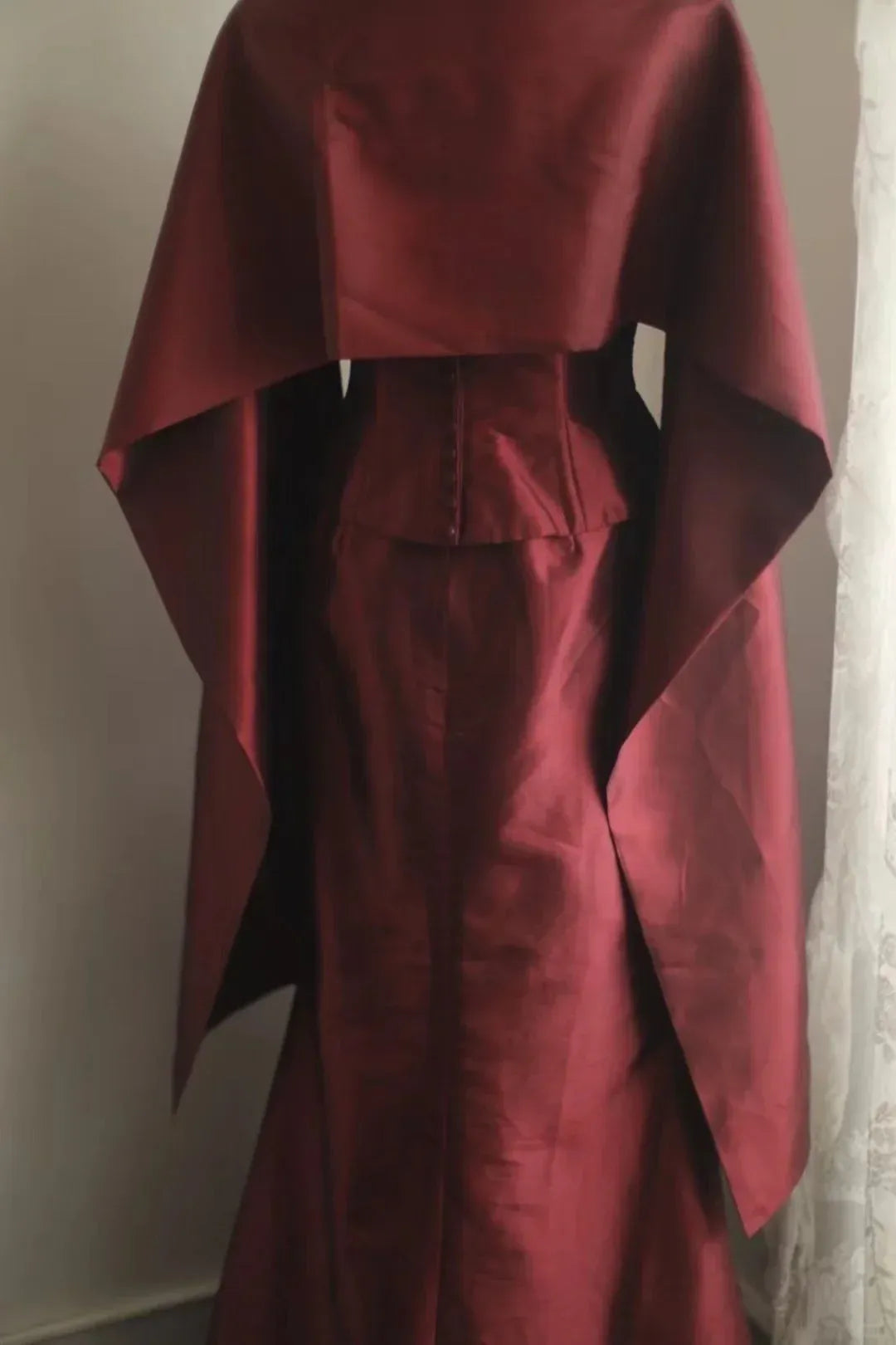 Regal Mermaid V-Neck Sleeveless Cape-Accent Burgundy Long Prom Dress for Women Ready to Ship