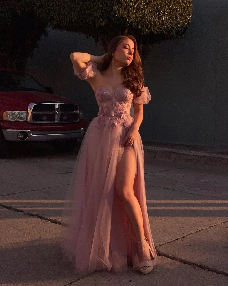 Romantic A-Line Sweetheart-Neck Lace-Embellished Dusty Pink Maxi Prom Dress for Women