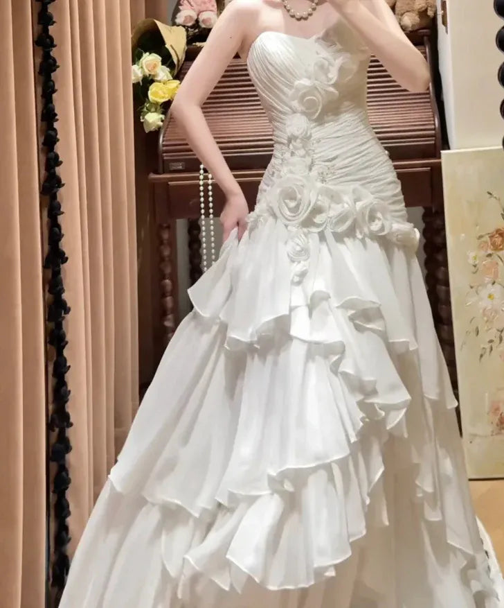 Romantic A-Line Sweetheart Neck Sleeveless Floral White Maxi Wedding Dress for Women Ready to Ship
