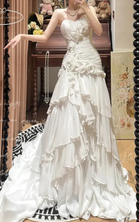 Romantic A-Line Sweetheart Neck Sleeveless Floral White Maxi Wedding Dress for Women Ready to Ship