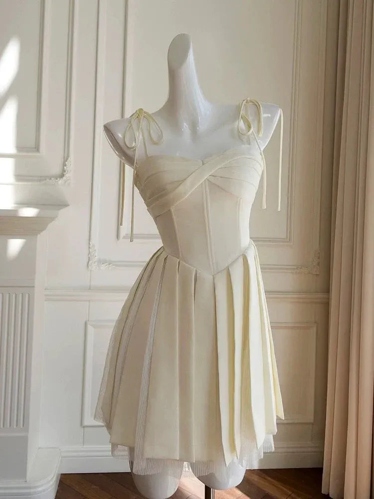 Romantic A-line Sweetheart Sleeveless Pleated Ivory Mini Homecoming Dress For Women Ready To Ship