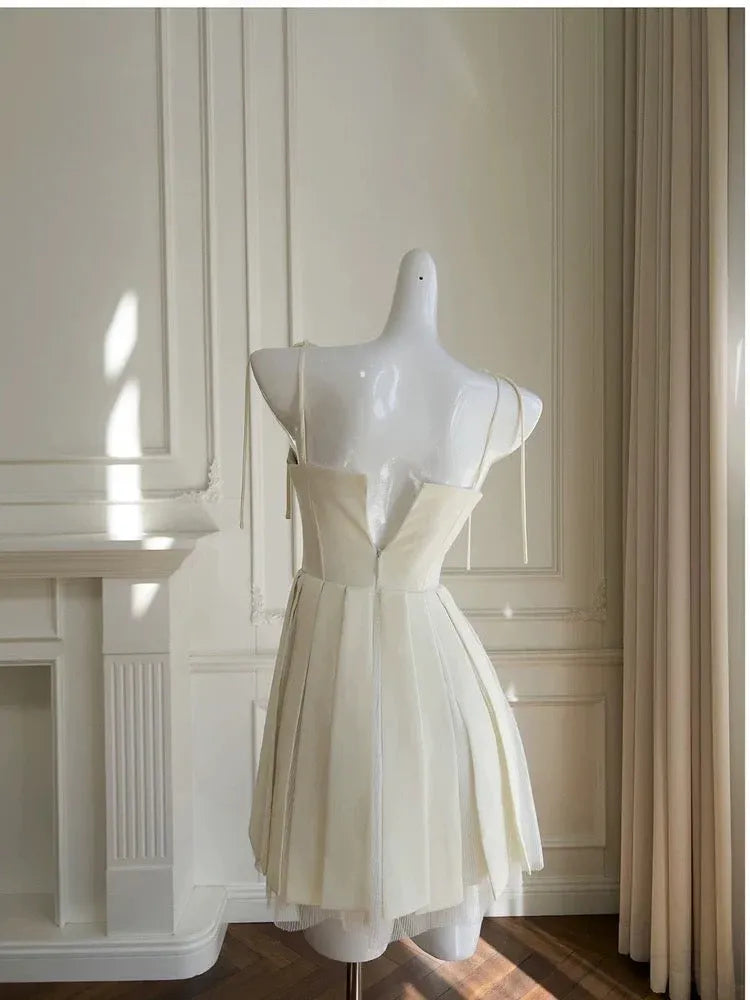 Romantic A-line Sweetheart Sleeveless Pleated Ivory Mini Homecoming Dress For Women Ready To Ship